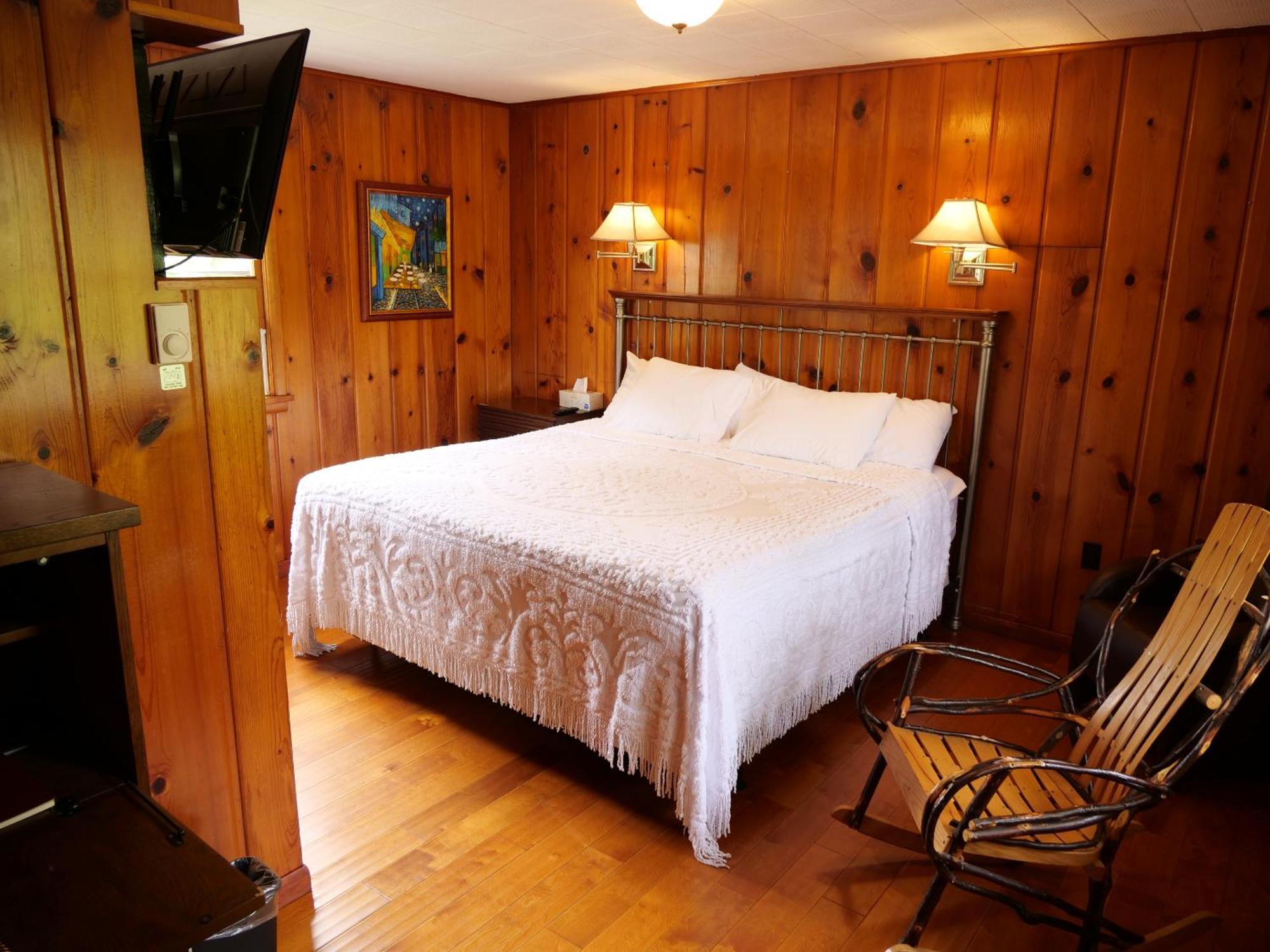 Ludington Blue Spruce Inn Habitación foto